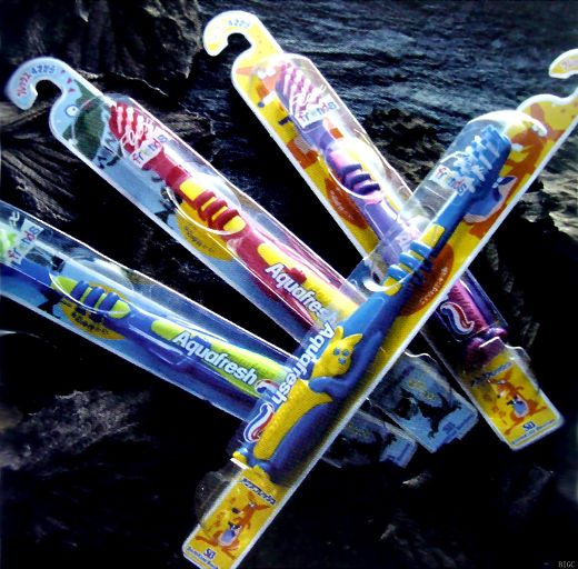 Toothbrush packaging